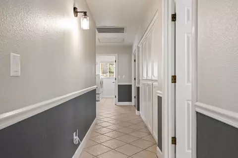 Entry Way - 21965 Oak Hill Ln, Clovis, CA 93619 photo 5 of 6