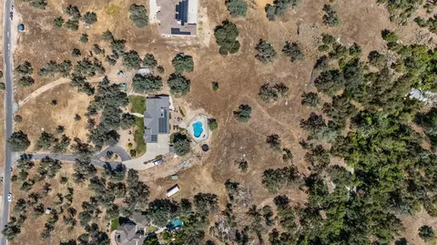 View/Area - 21965 Oak Hill Ln, Clovis, CA 93619 photo 5 of 6