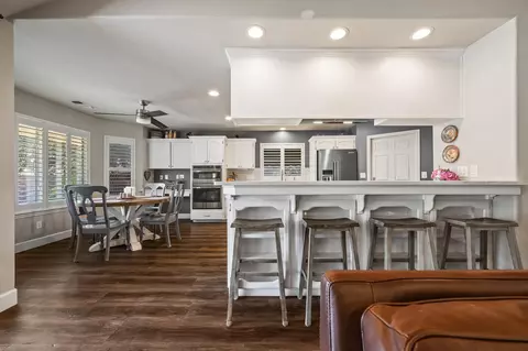 Kitchen - 21965 Oak Hill Ln, Clovis, CA 93619 photo 1 of 9