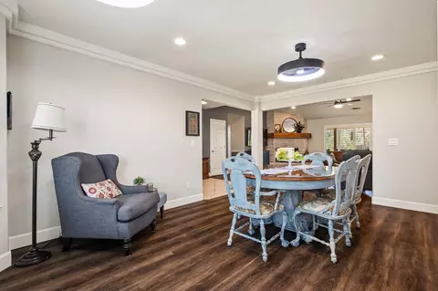 Dining - 21965 Oak Hill Ln, Clovis, CA 93619 photo 3 of 6