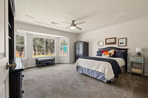 Bedroom - 21965 Oak Hill Ln, Clovis, CA 93619 photo 5 of 9