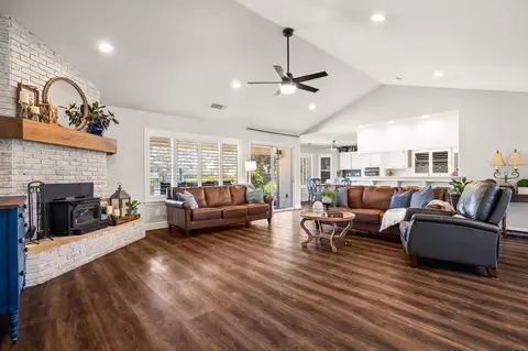Living - 21965 Oak Hill Ln, Clovis, CA 93619 photo 1 of 3