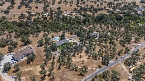 View/Area - 21965 Oak Hill Ln, Clovis, CA 93619 photo 2 of 6