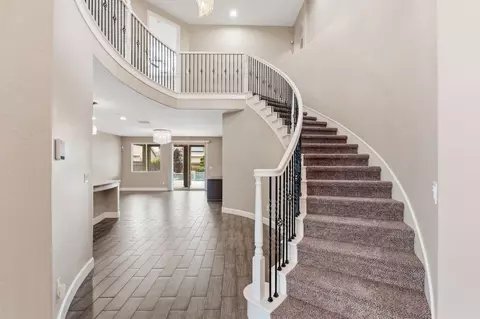 Entry Way - 2977 Twinberry Ave, Clovis, CA 93619 photo 7 of 9
