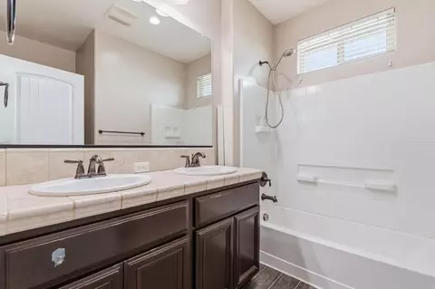 Entry Way - 2977 Twinberry Ave, Clovis, CA 93619 photo 9 of 9