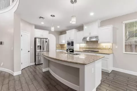 Kitchen - 2977 Twinberry Ave, Clovis, CA 93619 photo 1 of 4