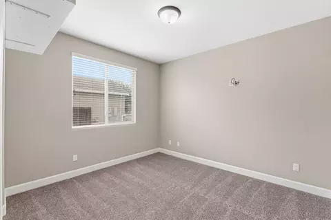 Bedroom - 2977 Twinberry Ave, Clovis, CA 93619 photo 2 of 11