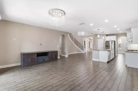 Living - 2977 Twinberry Ave, Clovis, CA 93619 photo 3 of 5