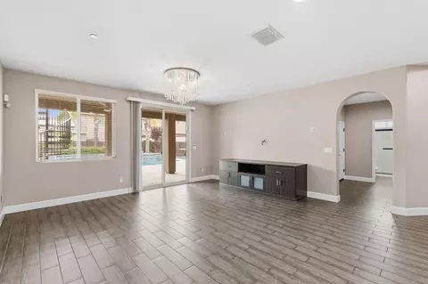 Living - 2977 Twinberry Ave, Clovis, CA 93619 photo 1 of 5