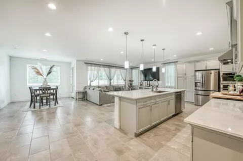 Other - 1122 Creekside Ave, Madera, CA 93636 photo 2 of 9