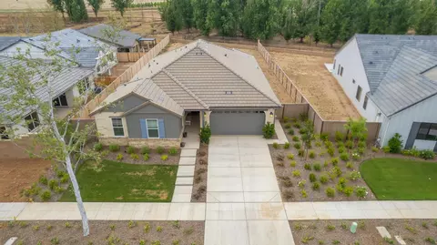View/Area - 1122 Creekside Ave, Madera, CA 93636 photo 9 of 9