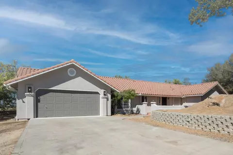 28684 Copper Creek Dr, Coarsegold, CA 93614