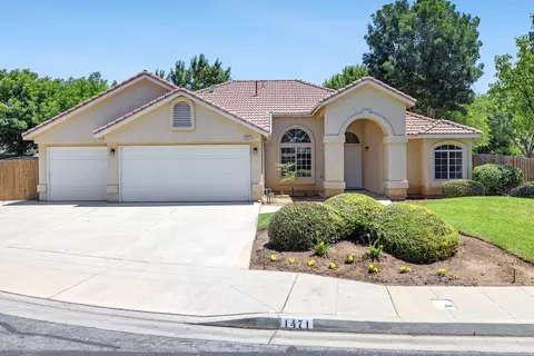 1471 N Terry Ave, Clovis, CA 93619