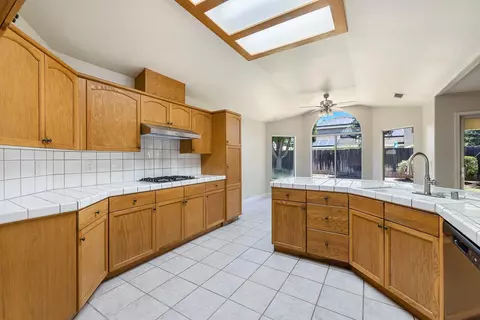 Kitchen - 1471 N Terry Ave, Clovis, CA 93619 photo 1 of 5