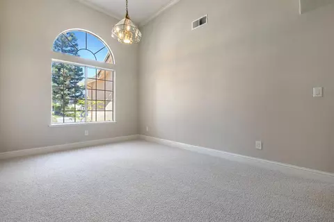 Living - 1471 N Terry Ave, Clovis, CA 93619 photo 5 of 6