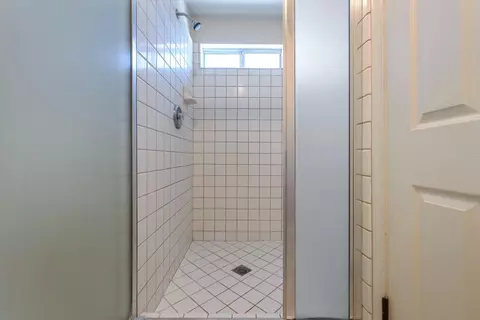 Bath - 1471 N Terry Ave, Clovis, CA 93619 photo 4 of 6