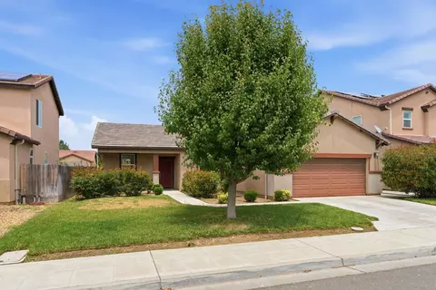 1471 Paseo Del Mar Pkwy, Madera, CA 93638