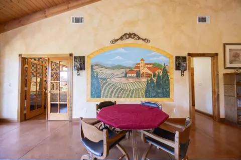 Dining - 1087 Ben Hur, Raymond, CA 93653 photo 1 of 2