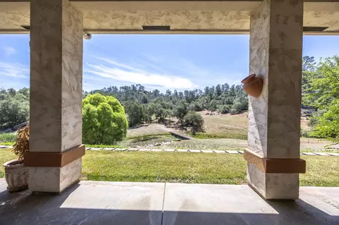 Exterior - 1087 Ben Hur, Raymond, CA 93653 photo 9 of 24