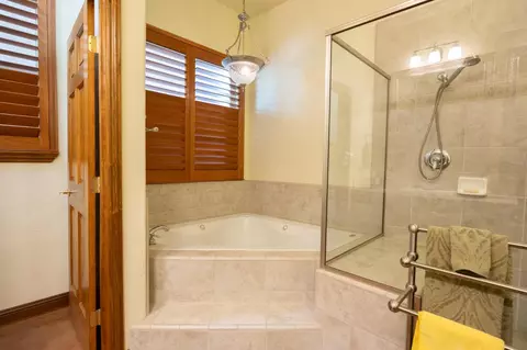 Bath - 1087 Ben Hur, Raymond, CA 93653 photo 3 of 10