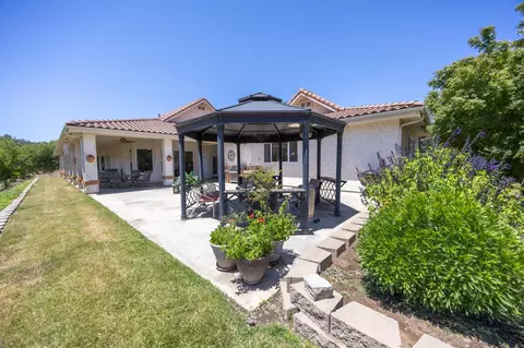 Exterior - 1087 Ben Hur, Raymond, CA 93653 photo 8 of 24