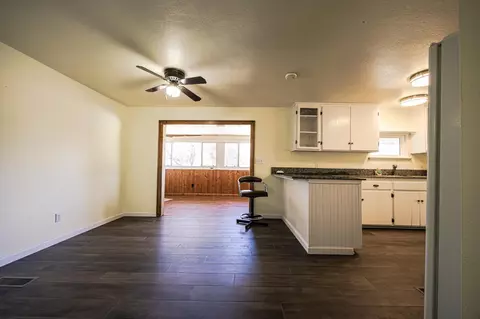 Living - 1087 Ben Hur, Raymond, CA 93653 photo 5 of 8