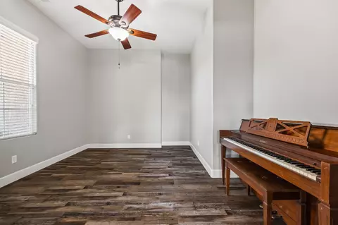 Living - 3128 Powers Ave, Clovis, CA 93619 photo 6 of 11