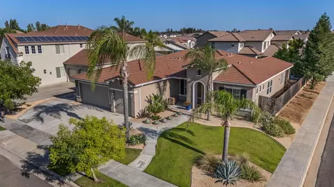 3128 Powers Ave, Clovis, CA 93619