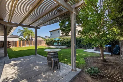 Exterior - 3128 Powers Ave, Clovis, CA 93619 photo 8 of 13