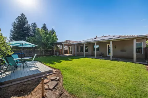 Exterior - 3128 Powers Ave, Clovis, CA 93619 photo 5 of 13