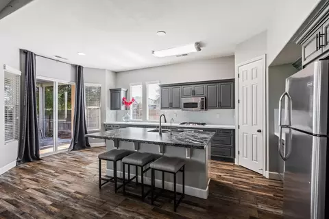 Kitchen - 3128 Powers Ave, Clovis, CA 93619 photo 2 of 6