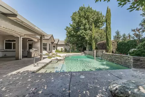 Exterior - 2998 Ashcroft, Clovis, CA 93611 photo 11 of 19