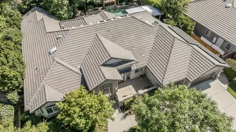 View/Area - 2998 Ashcroft, Clovis, CA 93611 photo 2 of 13