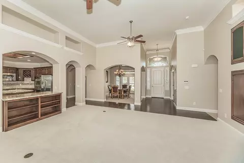 Living - 2998 Ashcroft, Clovis, CA 93611 photo 5 of 8