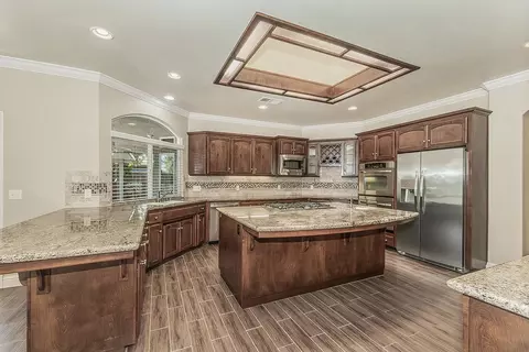 Kitchen - 2998 Ashcroft, Clovis, CA 93611 photo 5 of 7