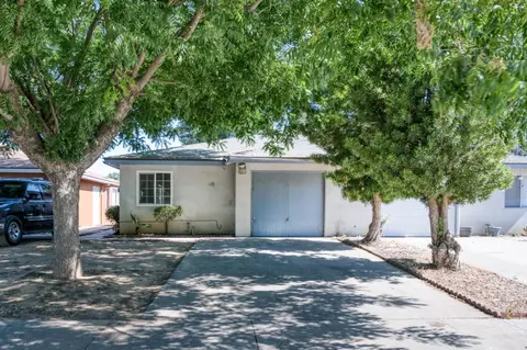 4670 W Ashlan Ave, Fresno, CA 93722