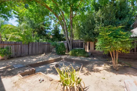 1606 Eclipse Ave, Fresno, CA 93720 photo 32