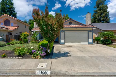 1606 Eclipse Ave, Fresno, CA 93720 photo 2