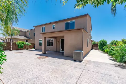 Exterior - 3609 Flint Ave, Clovis, CA 93619 photo 3 of 7
