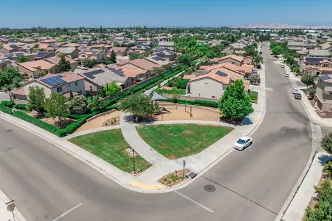 View/Area - 3609 Flint Ave, Clovis, CA 93619 photo 6 of 12