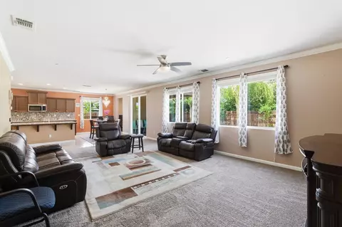 Living - 3609 Flint Ave, Clovis, CA 93619 photo 2 of 3