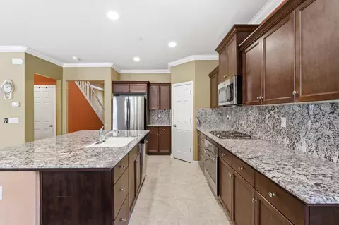 Kitchen - 3609 Flint Ave, Clovis, CA 93619 photo 7 of 8
