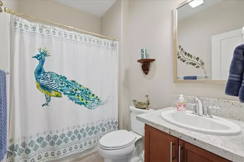 Bath - 4314 Little Canyon Dr, Madera, CA 93636 photo 3 of 3