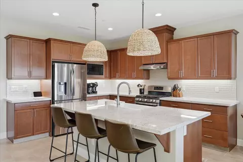 Kitchen - 4314 Little Canyon Dr, Madera, CA 93636 photo 5 of 6