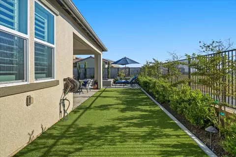Exterior - 4314 Little Canyon Dr, Madera, CA 93636 photo 8 of 13