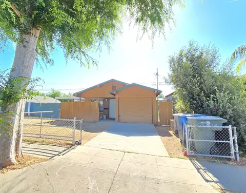 292 N College Ave, Fresno, CA 93701