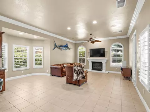 Living - Undisclosed, Clovis, CA 93619 photo 3 of 3