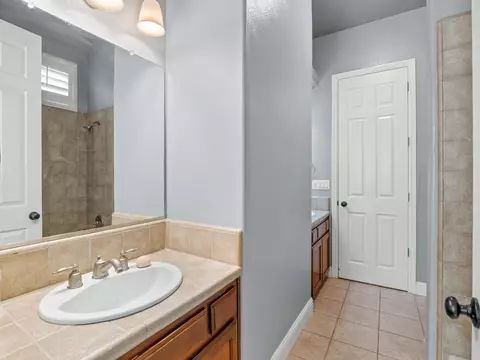 Bath - Undisclosed, Clovis, CA 93619 photo 1 of 8