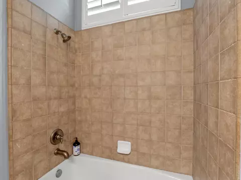 Bath - Undisclosed, Clovis, CA 93619 photo 3 of 8