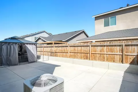 Exterior - 452 University Dr, Lemoore, CA 93245 photo 6 of 6